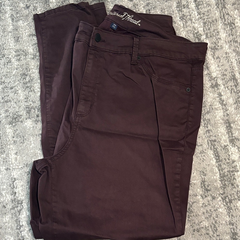 Universal Thread Jeans